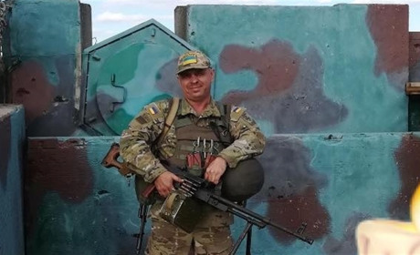 До останнього вірив у перемогу - В Чернігові простилися із Захисником Олегом Романюком