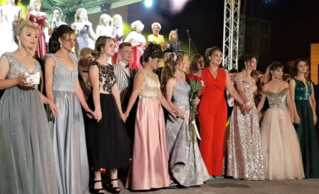 Дефіле біляївських випускників 2019: які образи обирали, і чи всі вони виявилися вдалі