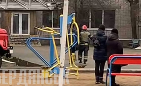 У Бердянську зранку евакуювали учнів однієї з шкіл