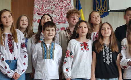 «З піснею до перемоги!»: у Первомайському ліцеї «Лідер» відбувся фестиваль до Дня вишиванки