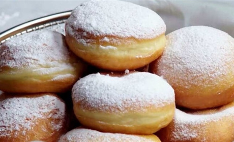 Рецепт дня: сирні пончики на кефірі