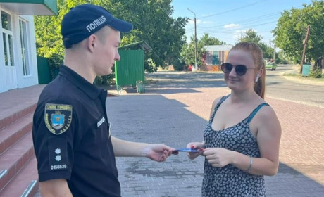 Поліція навчає, як протидіяти аферистам: кілька простих, однак дієвих порад