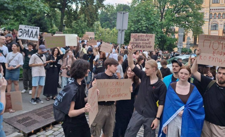 В Україні пройшли акції проти обмеження роботи антикорупційних органів