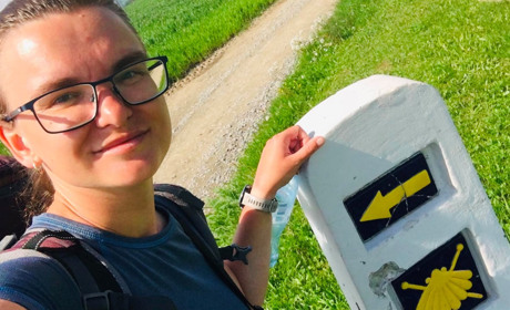 “Моє Camino в Україну”: Христина Михайлюк йде шляхом святого Якова і збирає гроші на ЗСУ