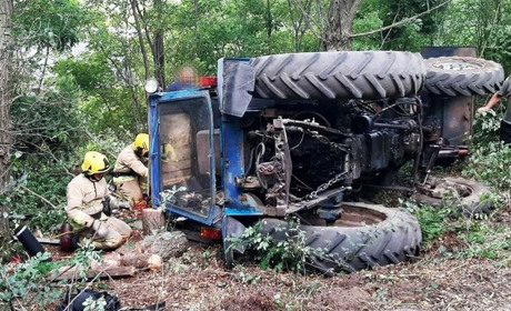 У Сарненському районі перекинувся трактор: водій загинув