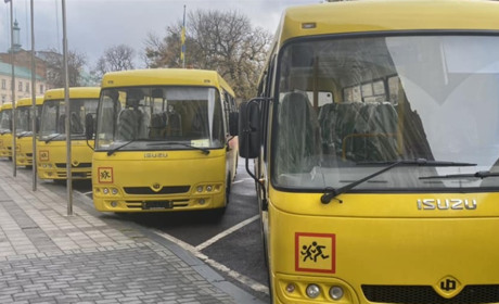 Белзька, Великомостівська, Лопатинська та Радехівська громади отримали нові шкільні автобуси
