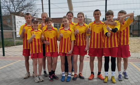 Команда Ялтушківського ліцею перемогла у ІІ етапі «Пліч-о-пліч» з легкої атлетики