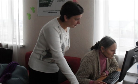 Пенсіонерів Херсонщини просять користуватися онлайн сервісами