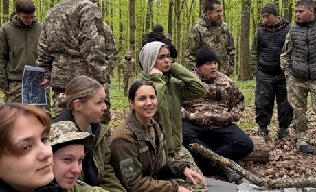 "Поліська Січ": вишкіл, де підлітки ночують без вогнища, шукають прапори і вчаться бути сильними