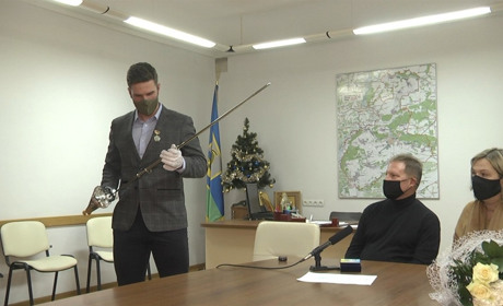 Шосткинець отримав винагороду у кінці року у Великій Британії , а на початку року у рідному місті