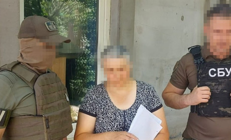 СБУ затримала колаборантку з Херсонщини — жінка очолила окупаційну адміністрацію