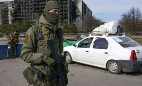 На ТОТ Херсонщини окупанти посилили перевірки мобільних телефонів