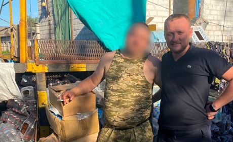 Війна зробила нас волонтерами і вчить допомагати іншим: засновник благодійного фонду Денис Савченко