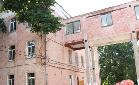 Якщо роботи активізуються, то встигнуть хіба що до червня