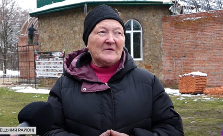 На Кременеччині мати загиблого військового пожертвувала 100 тисяч гривень на храм