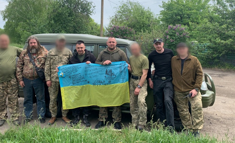 Волонтери з Вараша - зв'язкові між передовою і миром. Варашанин про волонтерські будні
