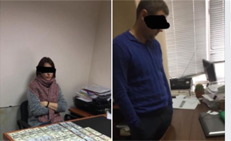 Звинувачуваний у хабарі чиновник повернувся на роботу