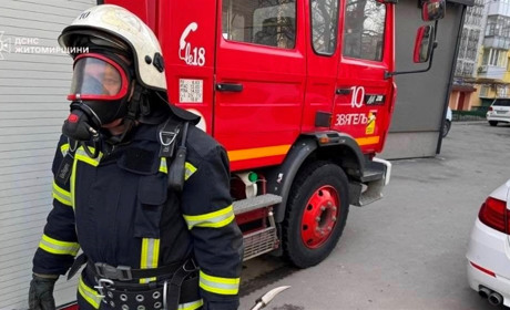 У пожежі у квартирі п’ятиповерхівки у Звягелі постраждав чоловік