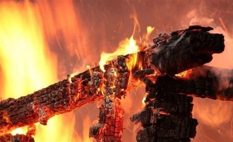 У Рафалівці рятувальники ліквідували пожежу у житловому будинку