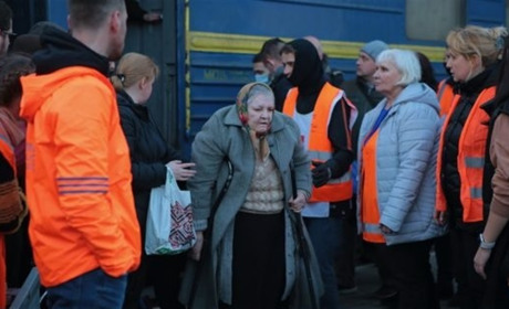 Виплати та субсидії для вимушених переселенців: яких змін очікувати
