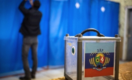 Окупанти "ЛНР" вимагають провести "референдум" негайно. Чому змінили своє рішення