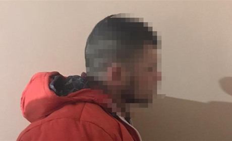 Барські поліцейські затримали підозрюваного у вчиненні розбійного нападу
