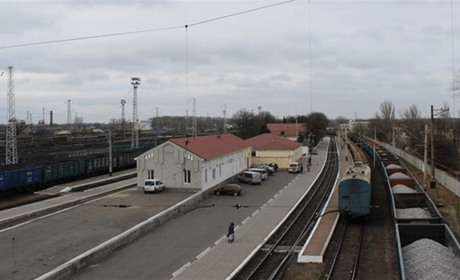 Снаряди під вугіллям. Як окупанти використовують залізницю Волновахи для транзиту зброї