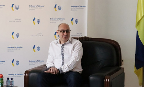 "Коли ми згуртовані, прапор України майорить ще вище": посол України в ОАЕ Дмитро Сенік