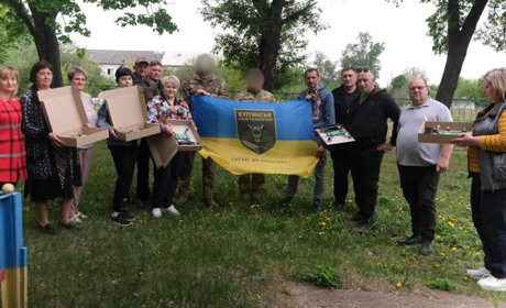 Курилівська громада підтримує ЗСУ: 18 FPV-дронів передали військовим