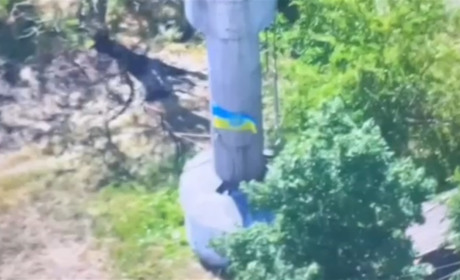 Відбили 9 штурмів: успіх українських військових у Кринках