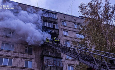 У Шостці горіла дев’ятиповерхівка (відео)