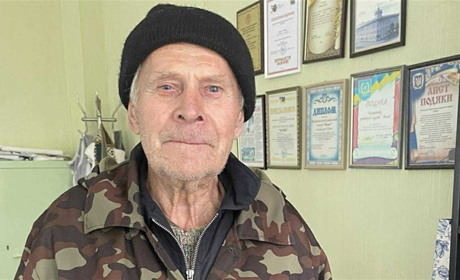 Жителі села Білошицька Слобода на Корюківщині просять оператора відновити їм мобільний зв'язок