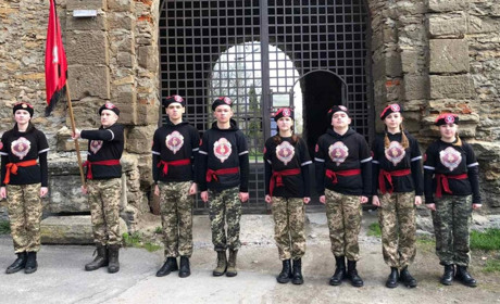 "Шахівські сердюки" стали першими на обласному етапі всеукраїнського фестивалю-гляду "Ватра"