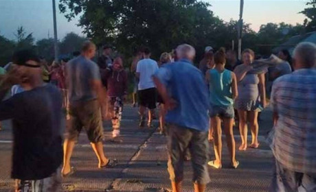 Чому у Щасливцевому перекривали дорогу: у курортному селищі проблеми зі світлом