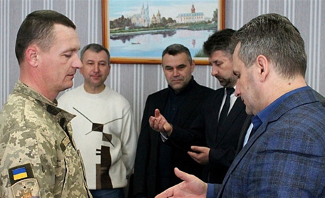 Барчанам-учасникам боїв на Дебальцевському плацдармі вручили відзнаки