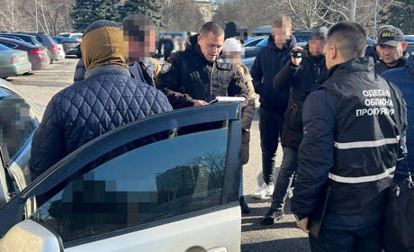 Вимагав 60 тис доларів з підприємців: затримали високопосадовця Одеської військової адміністрації