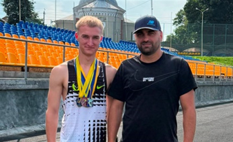 Валентин Пилипик здобув золото Чемпіонату України з легкої атлетики серед юнаків 2008
