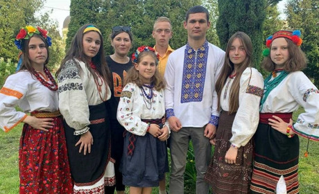 Понад сто вишитих сорочок зберігає у власній колекції червоноградка Руслана Горбай-Хомік