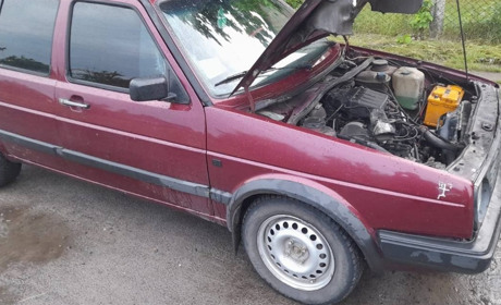 У Сарненському районі горів легковик