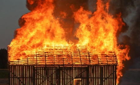 Білопільські вогнеборці ліквідували загоряння господарчої споруди