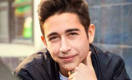 Співак з Чортківщини Роман Сасанчин вперше стане батьком