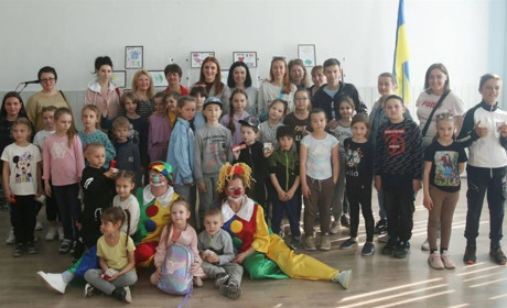 Цікавий захід для дітей з тимчасово переміщених сімей організували в Кіцмані