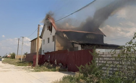 Росіяни обстріляи будинок в Новій Каховці і звинуватили ЗСУ