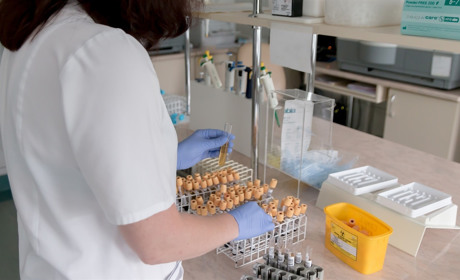 У Луганській області COVID-19 підтвердили ще у однієї людини. В Україні кількість хворих не меншає