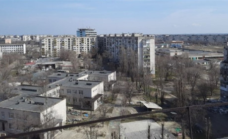 У Сєвєродонецьку окупанти обіцяють видати компенсацію за дрова та відновити Льодовий палац