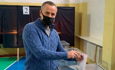 Міського голову Херсона Ігоря Колихаєва позбавили мандата Народного депутата. Що це означає
