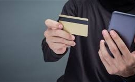 Мешканець Славути втратив 29 тисяч гривень, повіривши шахраям