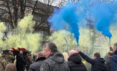 У Первомайську попрощалися із загиблим захисником України Олексієм Мурзаком