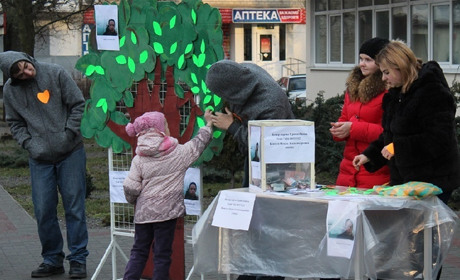 Более 6 тысяч гривен собрали студенты МГПУ на лечение Влада Ковтуна, избитого хулиганами год назад