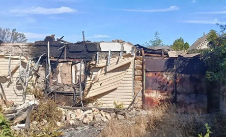 У Новій Каховці та Дніпрянах сталися обстріли і спалахнули пожежі